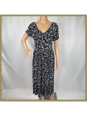 Loveappella Black White Floral V Neck Maxi Dress Medium
